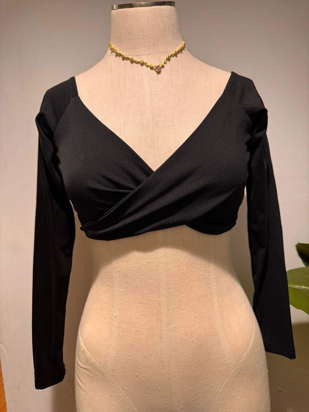 Black Long Sleeve Wrap Tie Front Crop Top Size S Y2K Style
